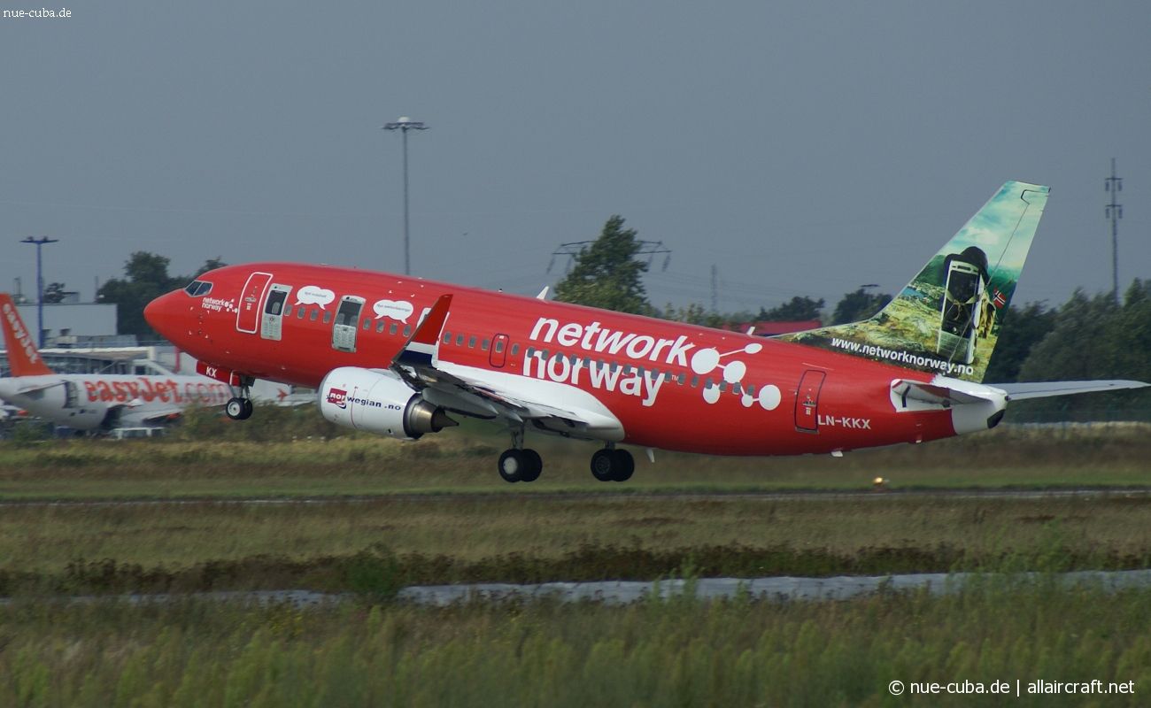 LN-KKX (29072) 1998 Boeing 737-33S WL
