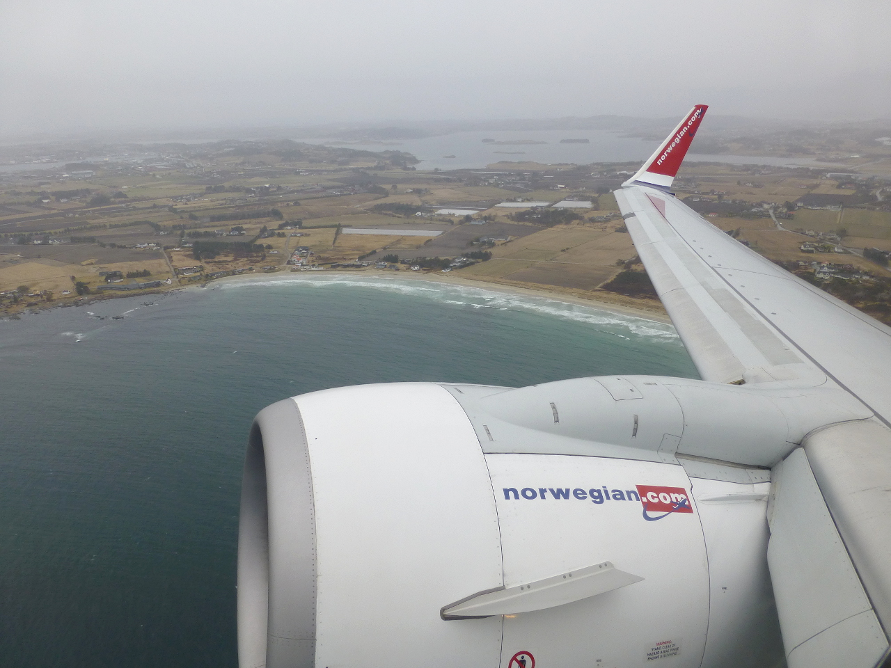 LN-NOM · Boeing 737-86N(WL) · (SVG / ENZV)