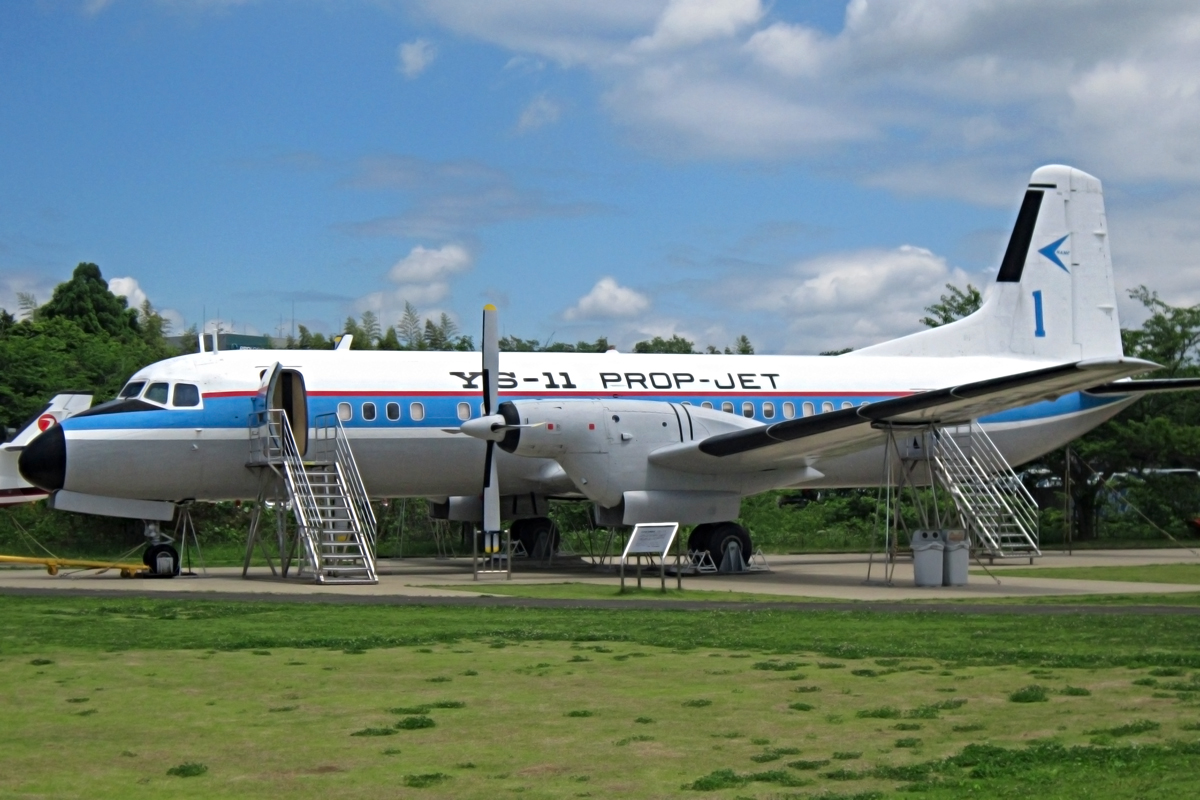 JA8611 (1001) 1962 NAMC YS-11