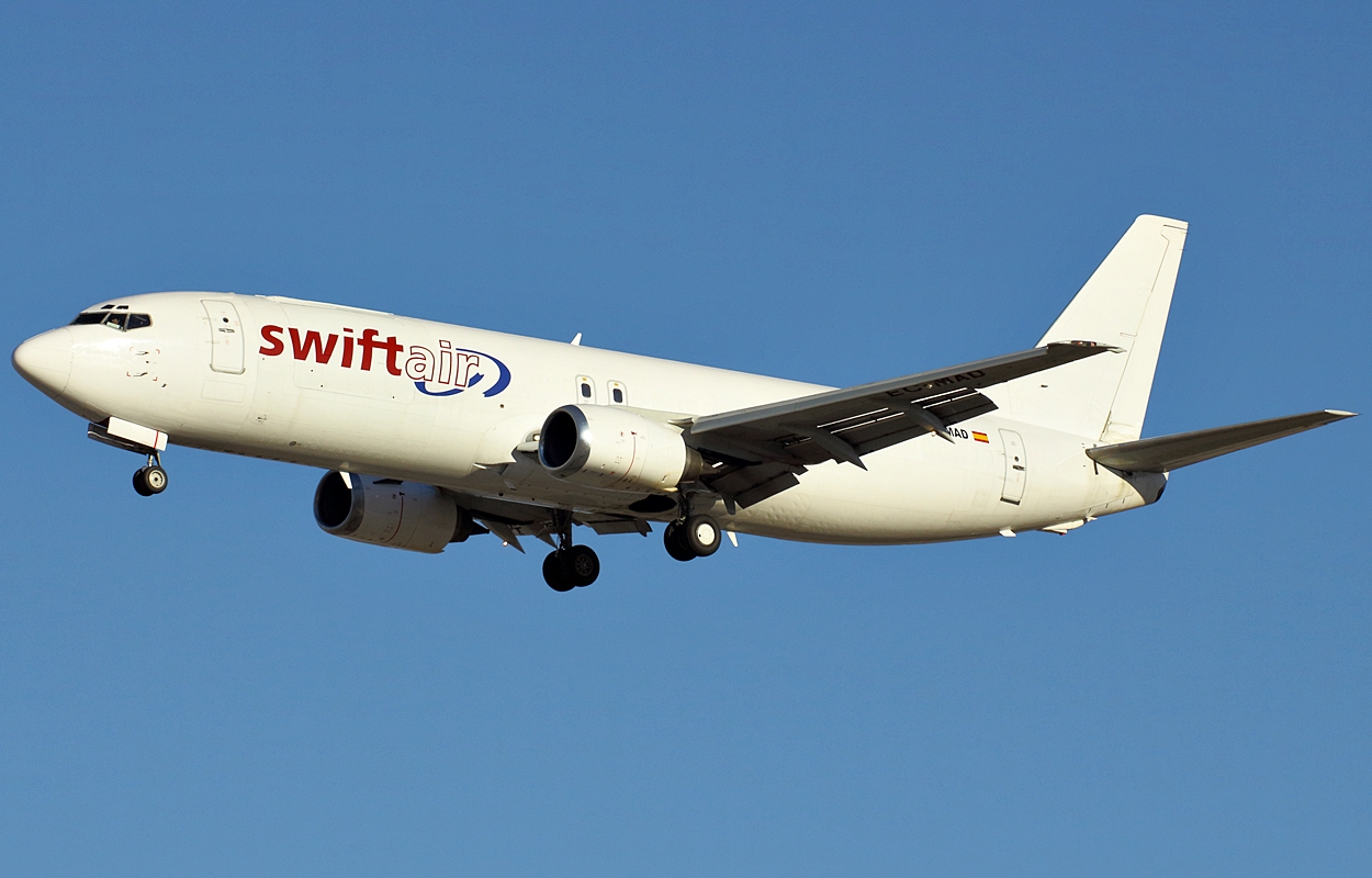 EC-MAD · Boeing 737-4Y0(SF) · (LPA / GCLP)