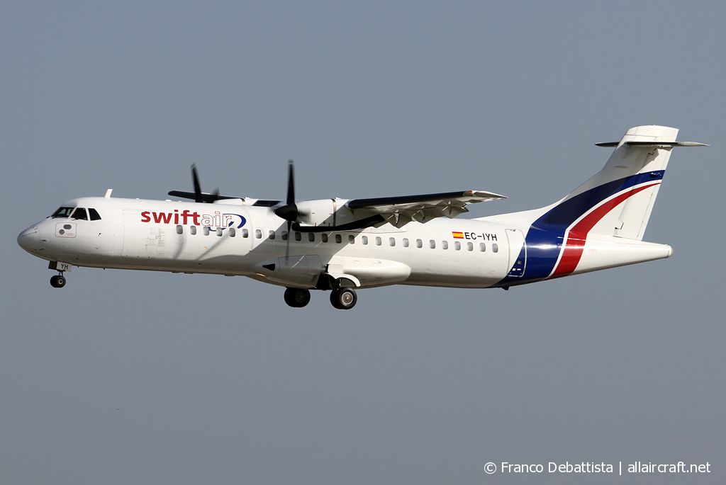 EC-IYH ( 330 ) 1992 ATR-72-202(F)