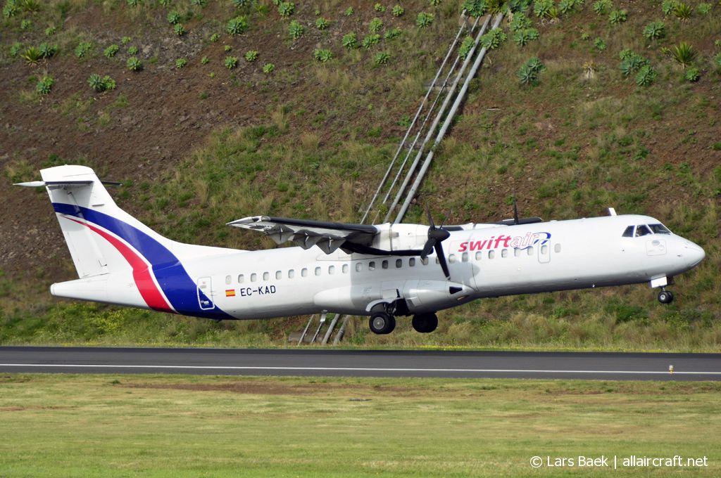 EC-KAD ( 171 ) 1990 ATR-72-202
