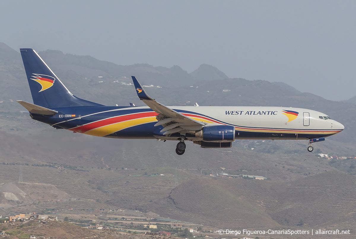 EC-OBN (32612) 2002 Boeing 737-83N(BCF)(WL)