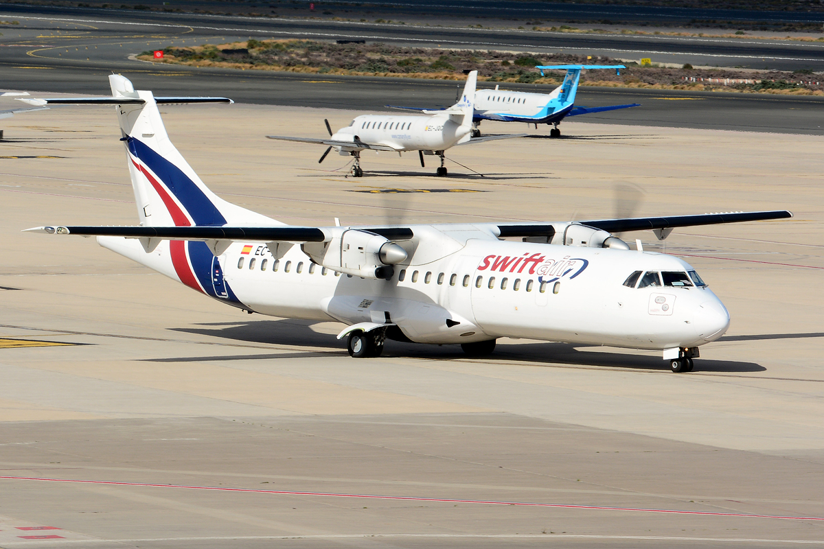 EC-IYH ( 330 ) 1992 ATR-72-202(F)