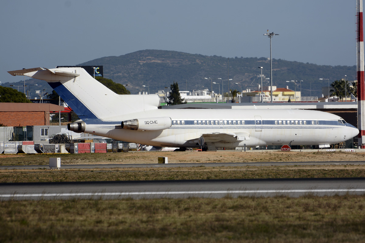 9Q-CMC · Boeing 727-30 · (FAO / LPFR)