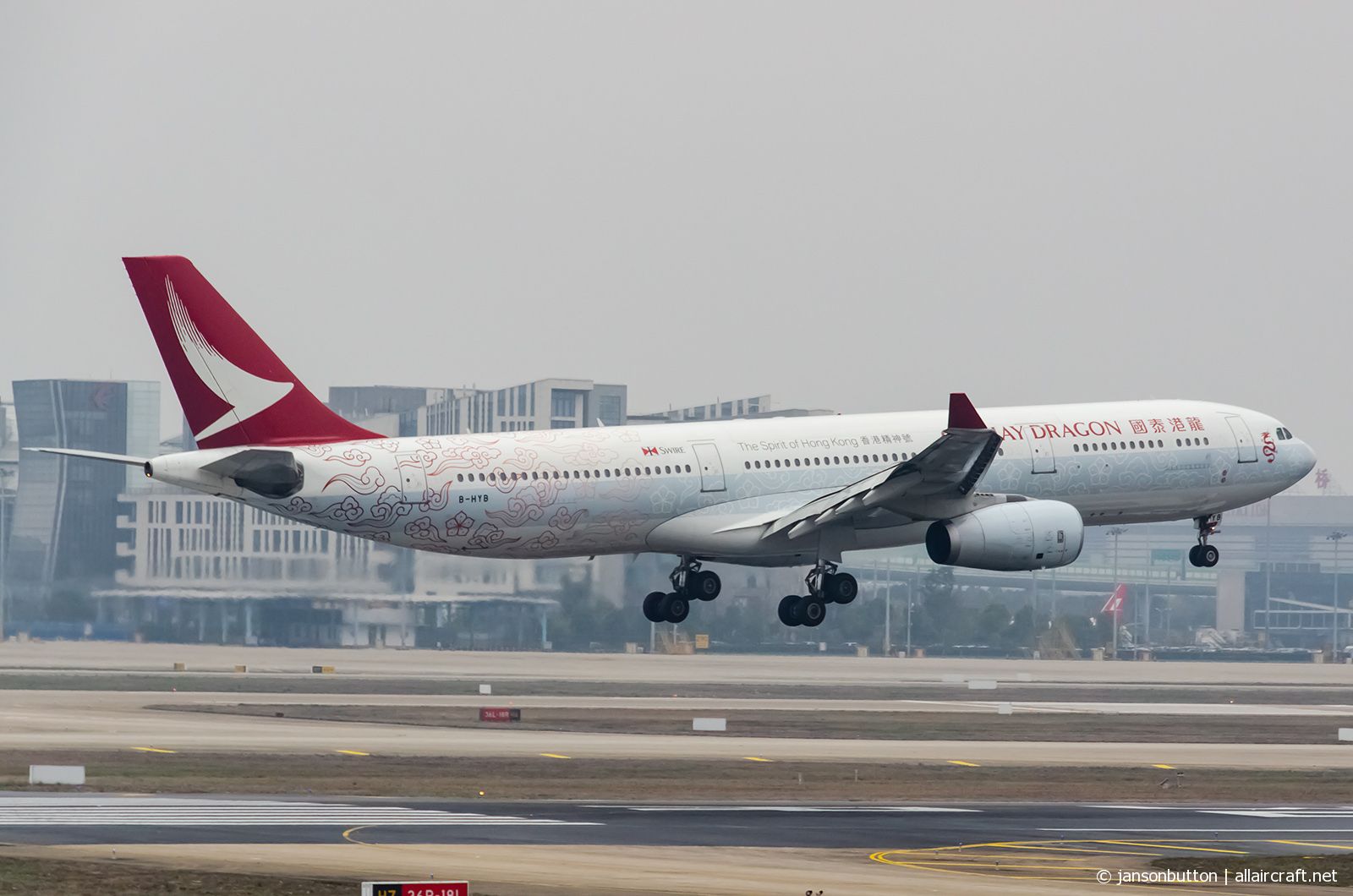 B-HYB (106) 1995 Airbus A330-342
