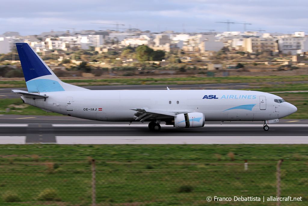 OE-IAJ (24440) 1992 Boeing 737-476(SF)