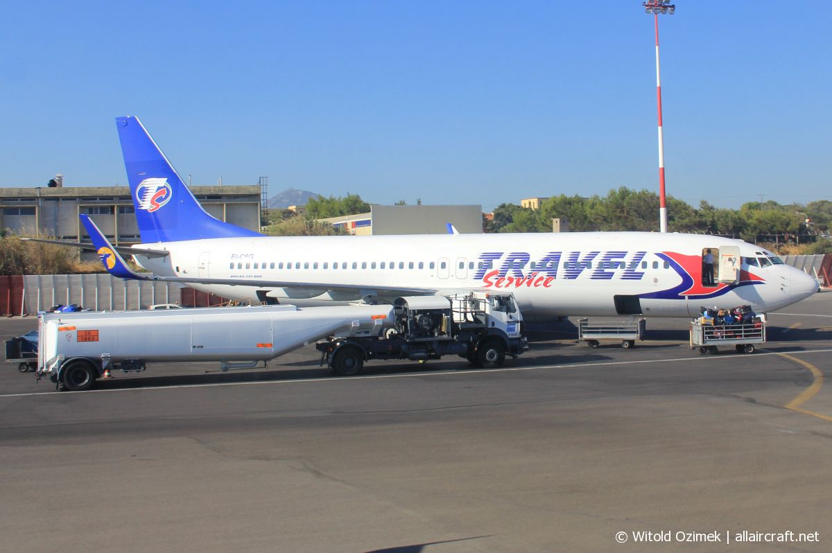 EI-CSG (29922) 2000 Boeing 737-8AS(WL)