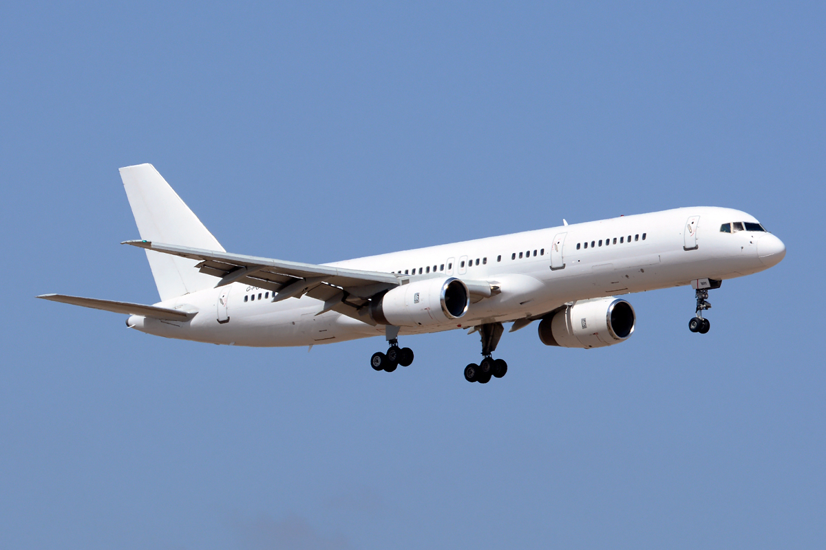 G-POWH (29308) 2000 Boeing 757-256