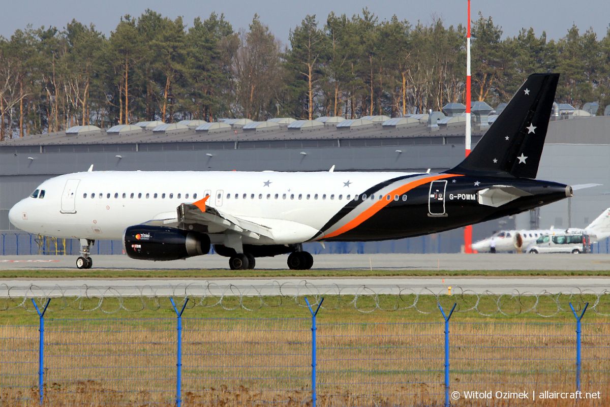 G-POWM · Airbus A320-232 · (RZE / EPRZ)