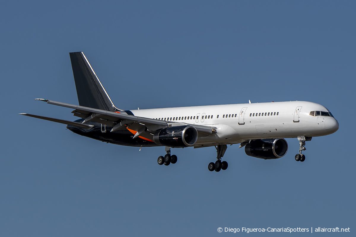 G-ZAPX · Boeing 757-256 · (LPA / GCLP)