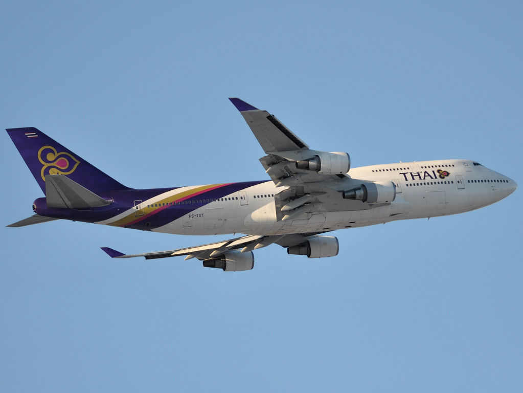 HS-TGT (26616) 1996 Boeing 747-4D7