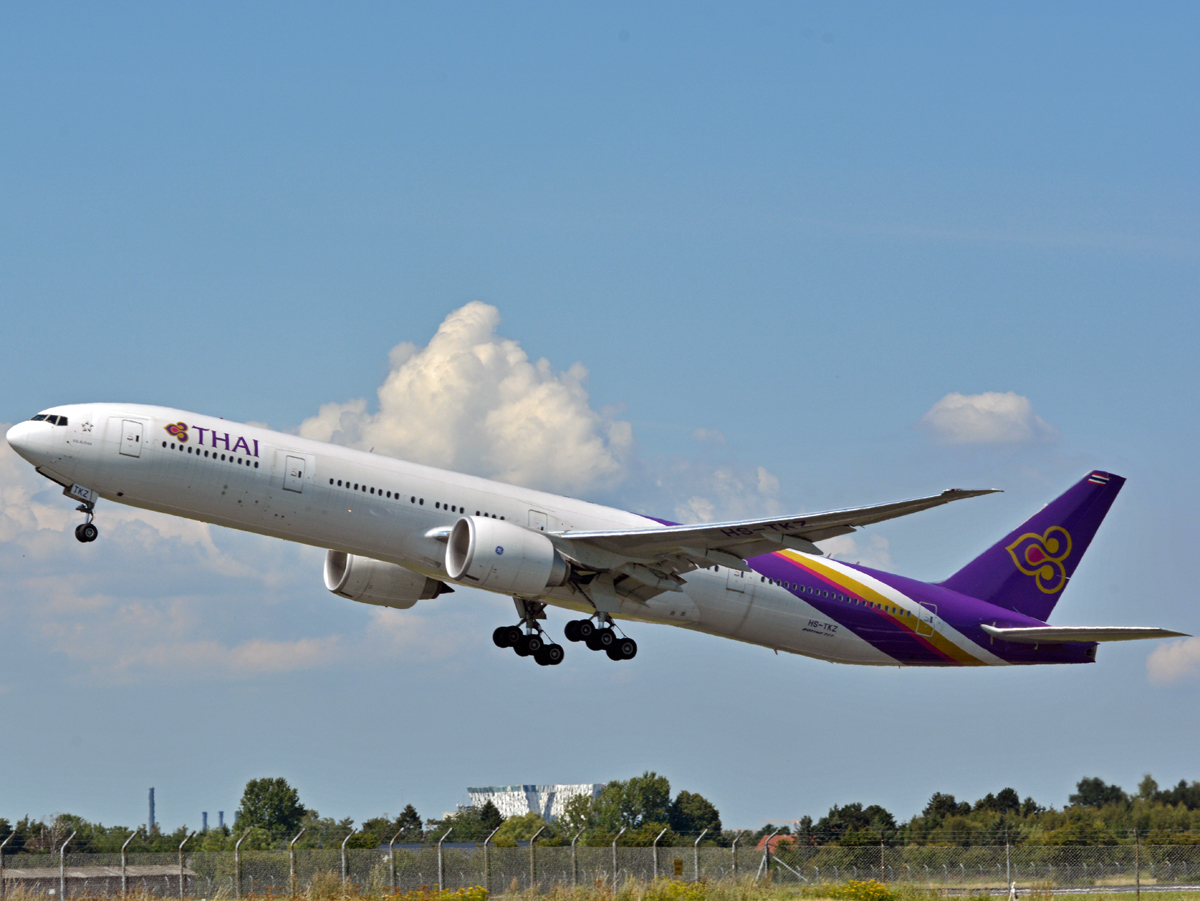 HS-TKZ (42115) 2015 Boeing 777-3D7(ER)