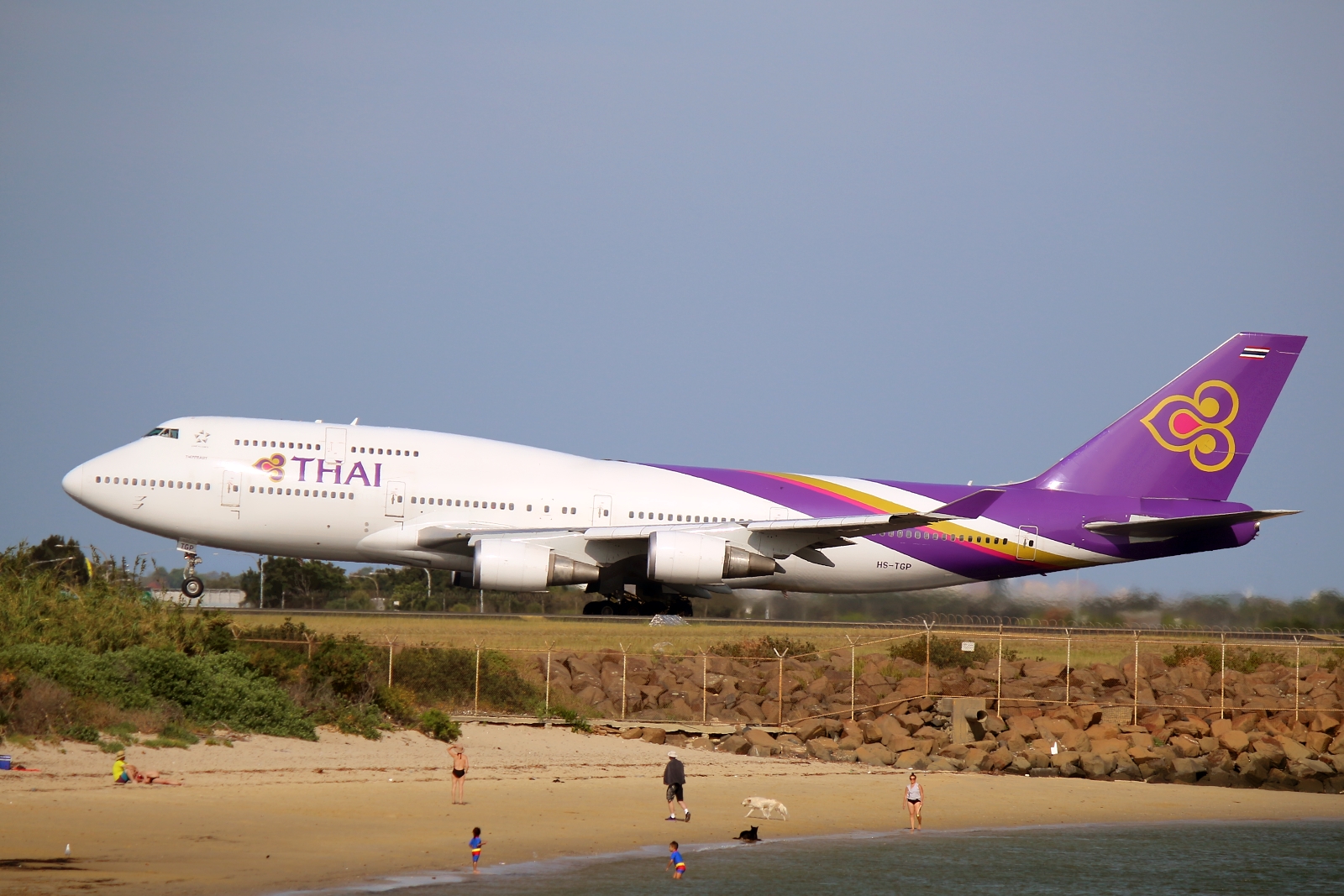 HS-TGP · Boeing 747-4D7 · (SYD / YSSY)