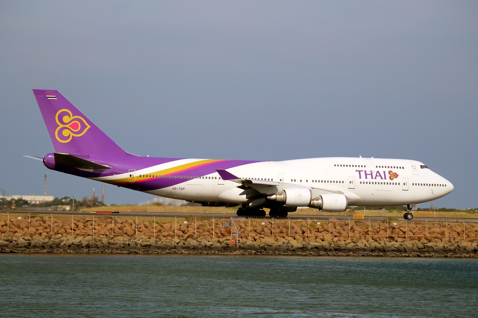 HS-TGP · Boeing 747-4D7 · (SYD / YSSY)