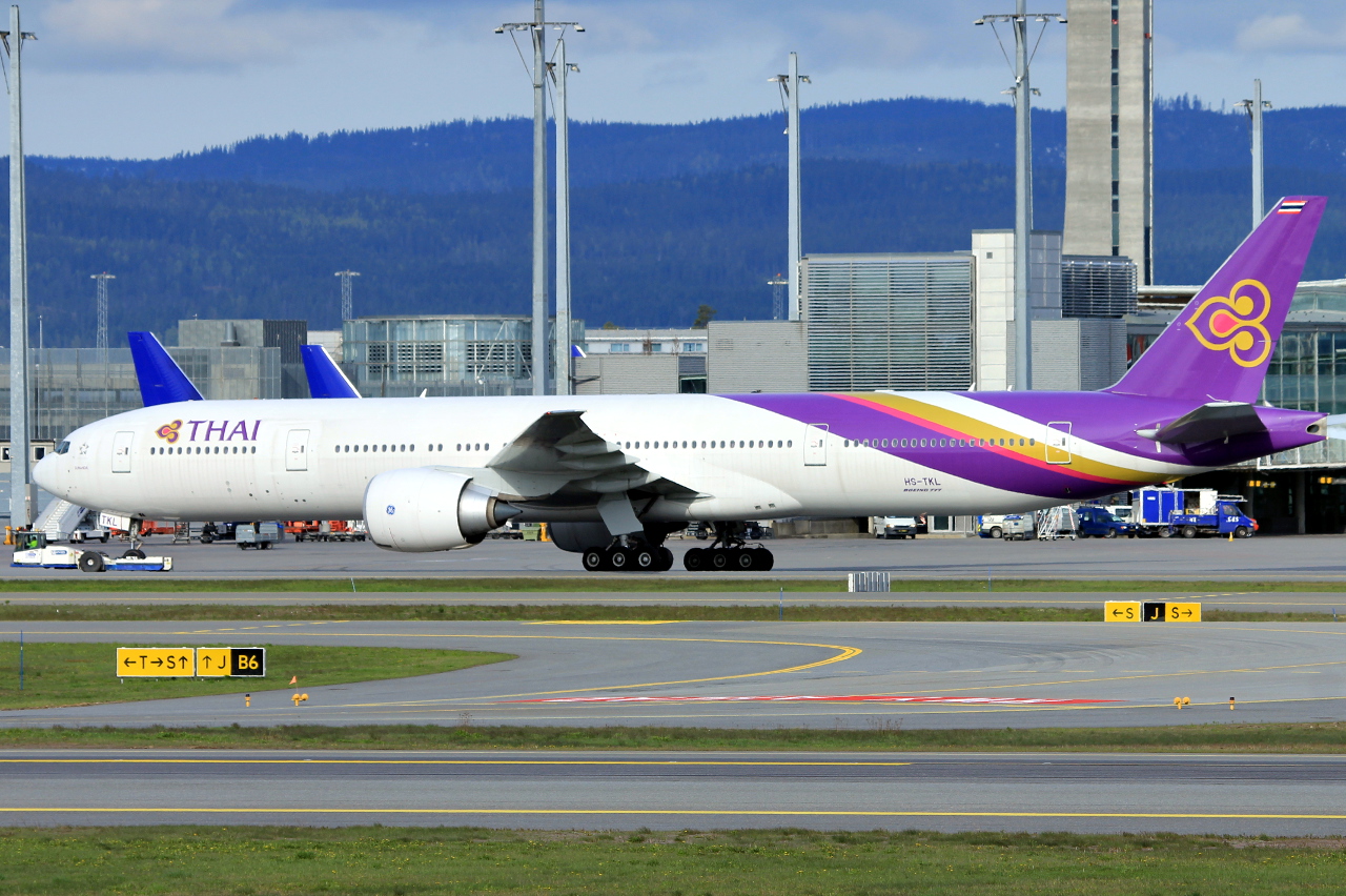 HS-TKL · Boeing 777-3AL/ER · (OSL / ENGM)