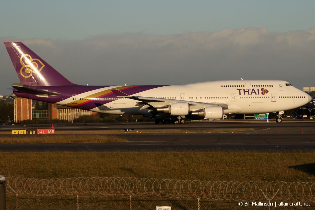 HS-TGA (32369) 2001 Boeing 747-4D7