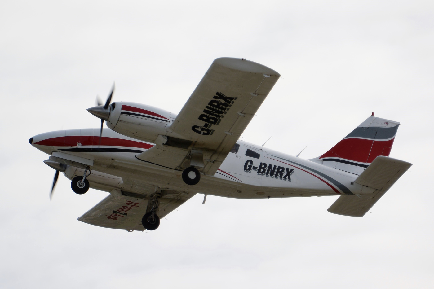 G-BNRX · Piper PA-34-200T Seneca II · (LPCS)