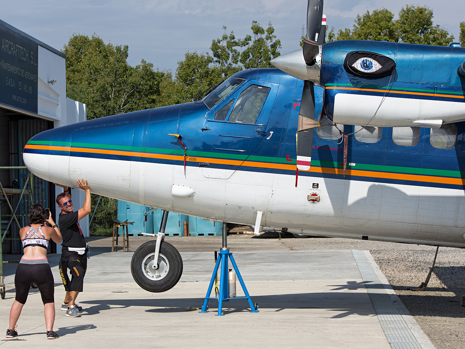 EC-ISV · De Havilland Canada DHC-6-200 Twin Otter · (LEAP)