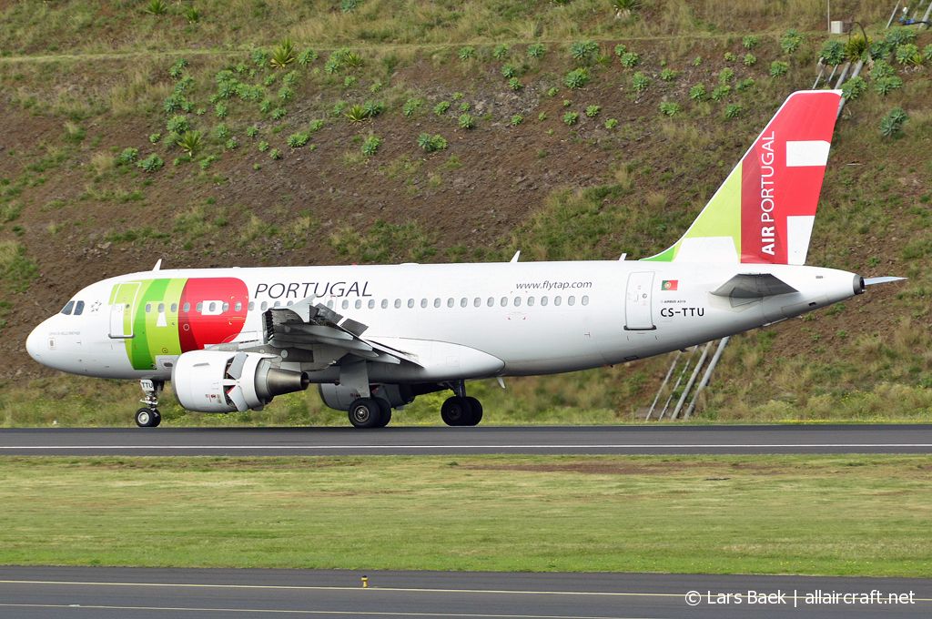 CS-TTU (1668) 2002 Airbus A319-112