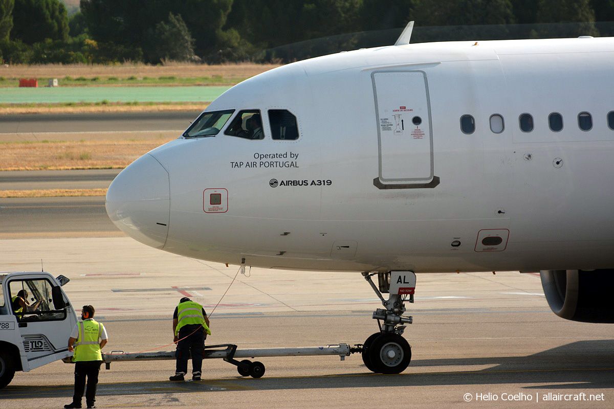 F-HBAL · Airbus A319-111 · (MAD / LEMD)