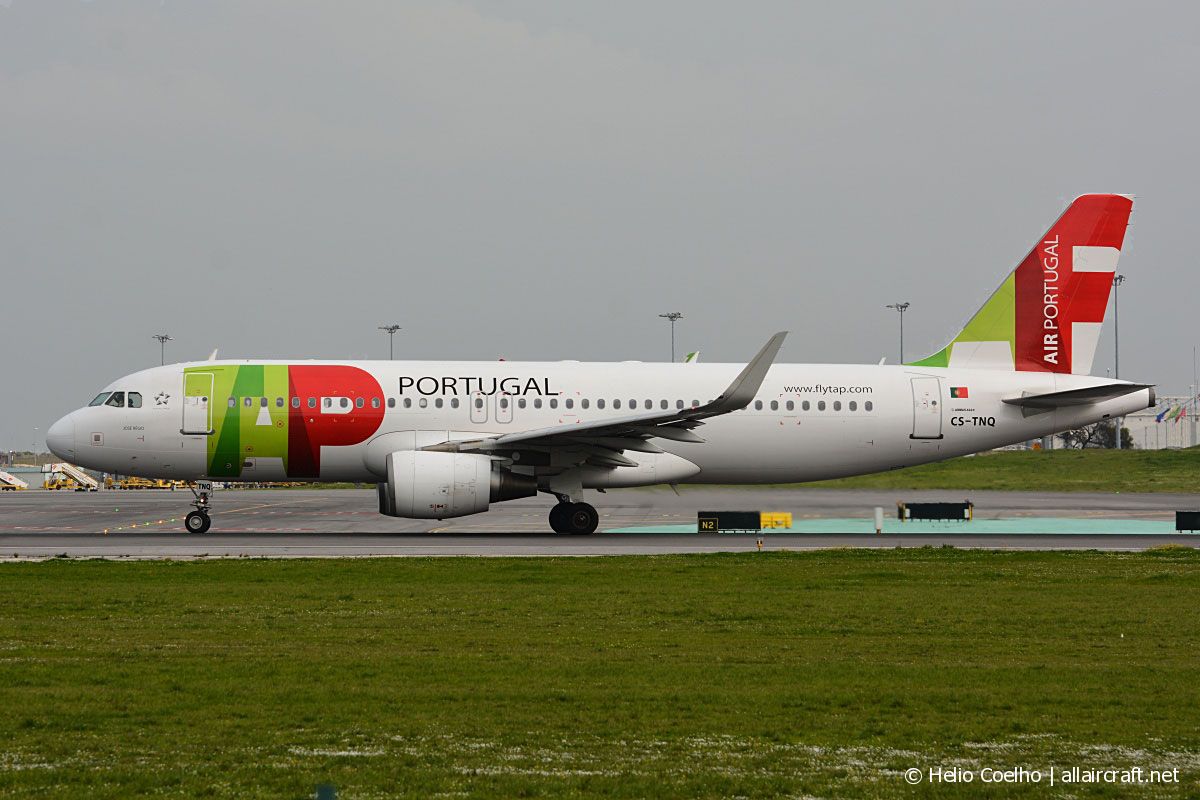 CS-TNQ (3769) 2009 Airbus A320-214(WL)