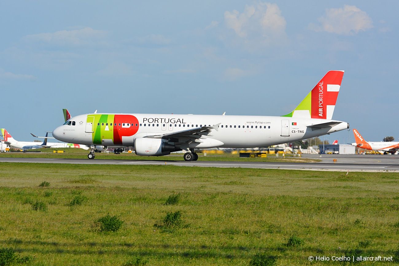 CS-TNG · Airbus A320-214 · (LIS / LPPT)