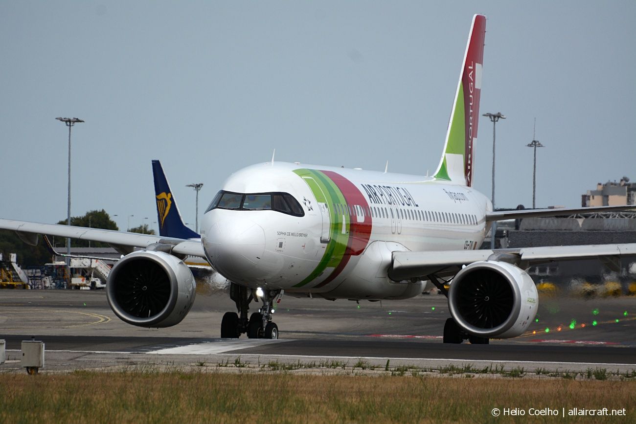 CS-TVI · Airbus A320-251N · (LIS / LPPT)