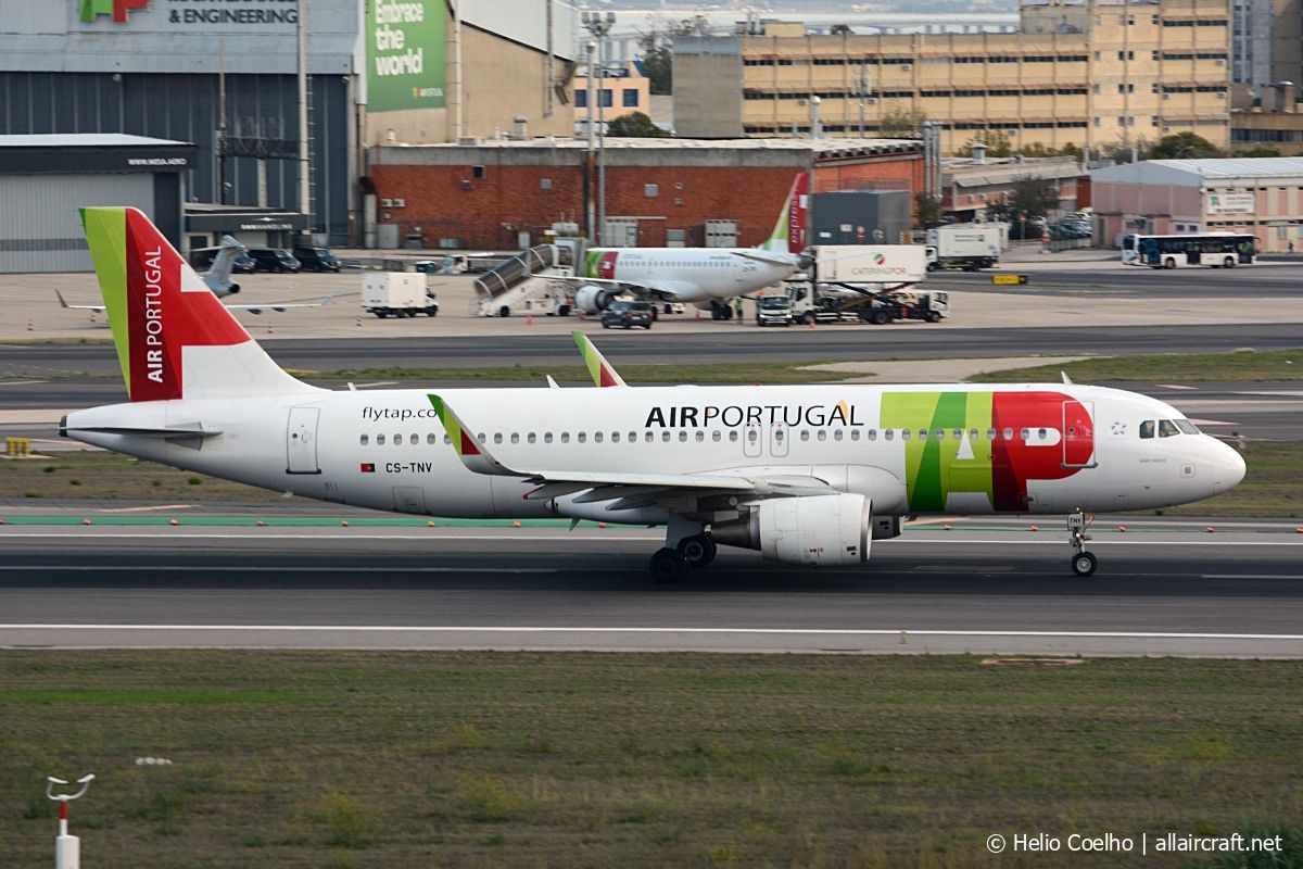 CS-TNV · Airbus A320-214(WL) · (LIS / LPPT)