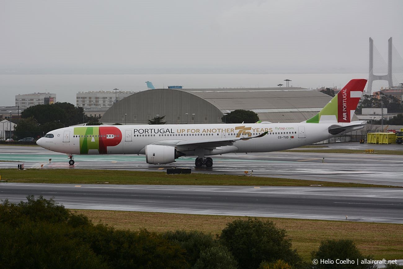 CS-TUD (1892) 2018 Airbus A330-941