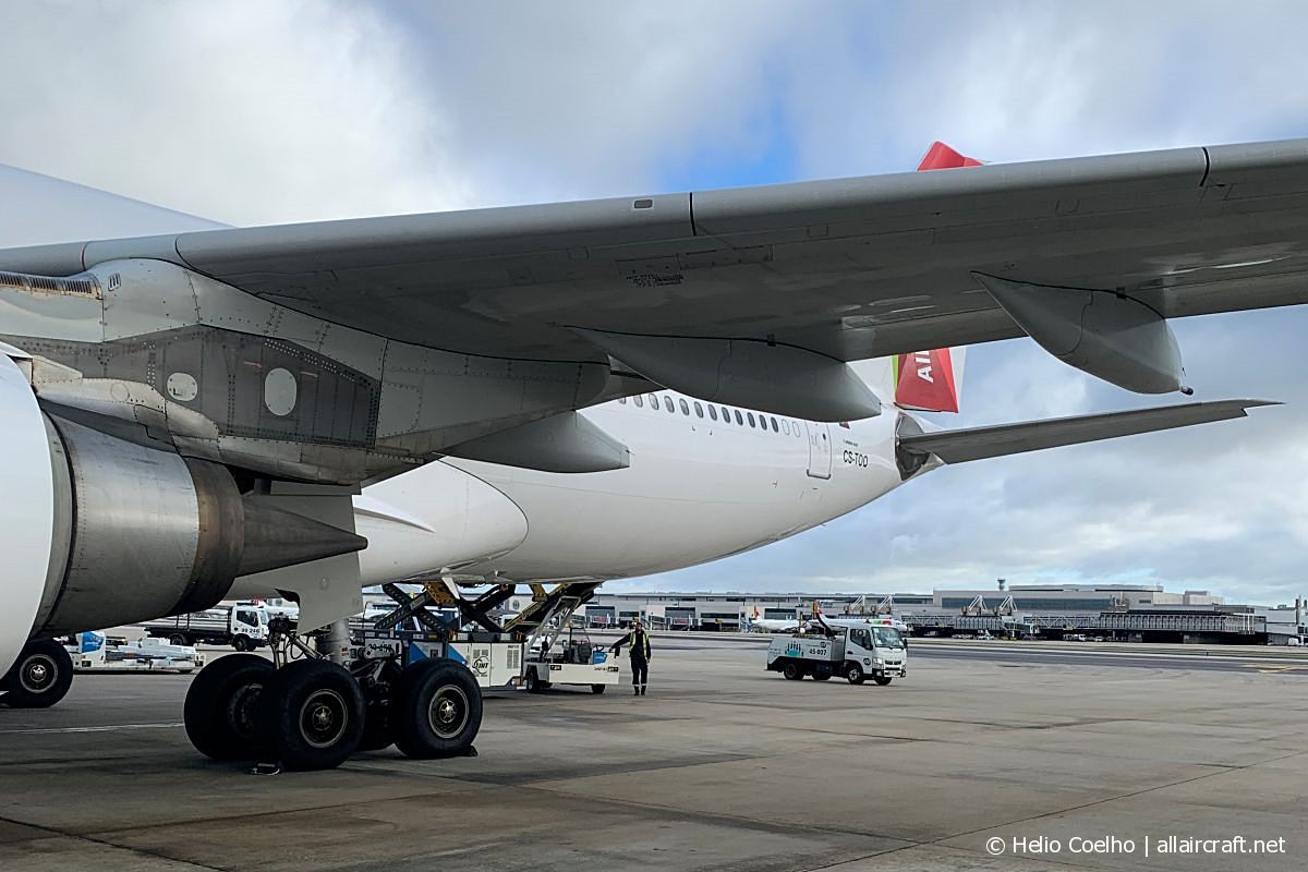 CS-TOO (914) 2008 Airbus A330-202