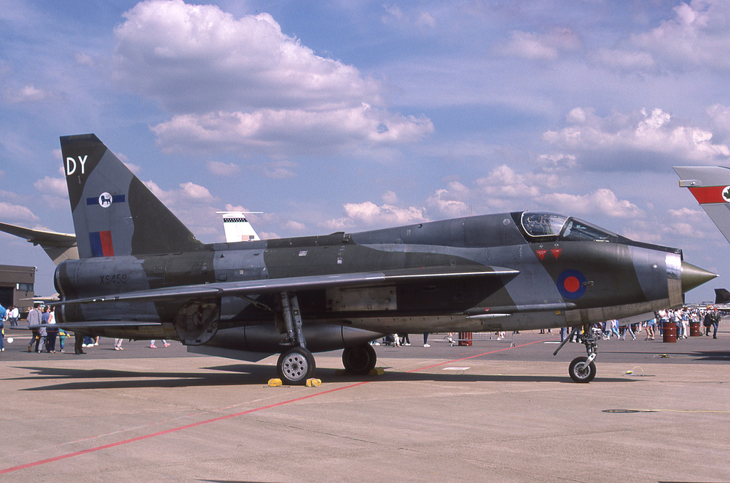 XS458 (95018) 1965 English Electric Lightning T5