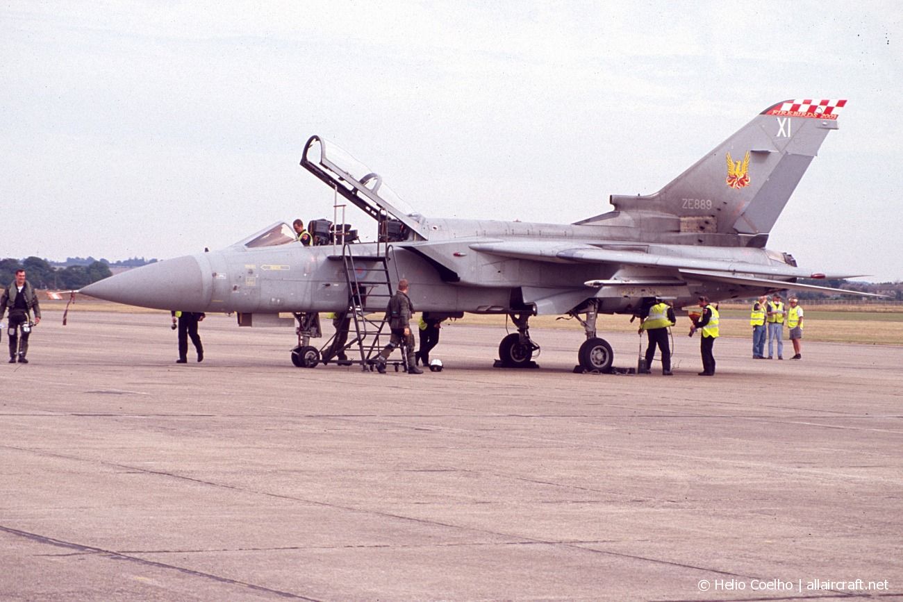 ZE889 · Panavia Tornado F.3 · (EGSU)