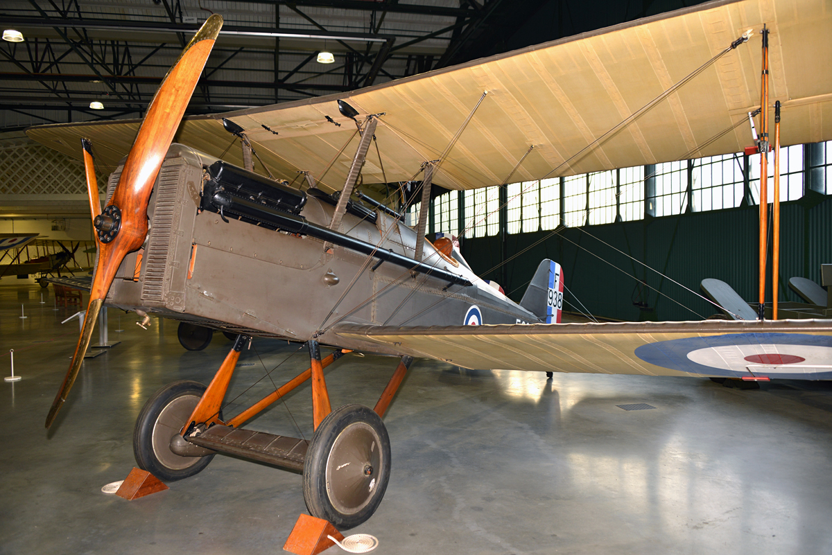 F938 · Royal Aircraft Factory SE-5A · (HEN)