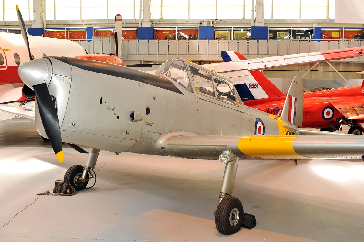 WP912 · De Havilland DHC-1 Chipmunk T.10 · (EGWC)