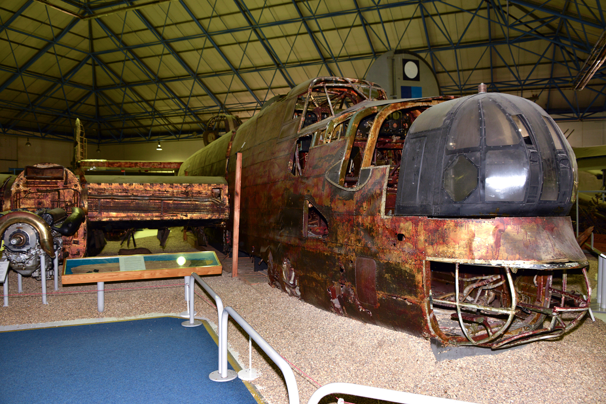 W1048 (8465M) 1942 Handley Page Halifax Mk.II