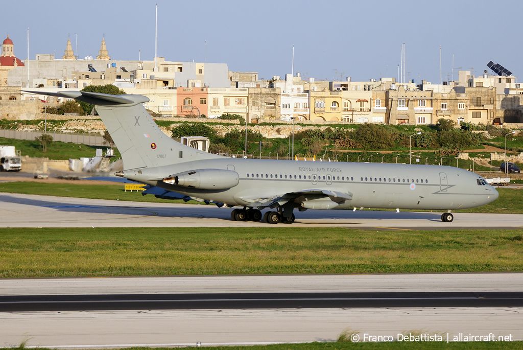 XV107 · Vickers Super VC-10 · (MLA / LMML)