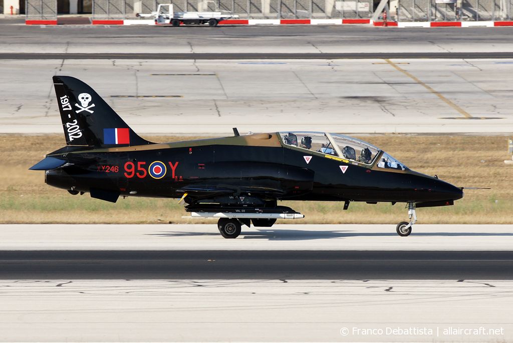 XX246 · British Aerospace Hawk T.1A · (MLA / LMML)