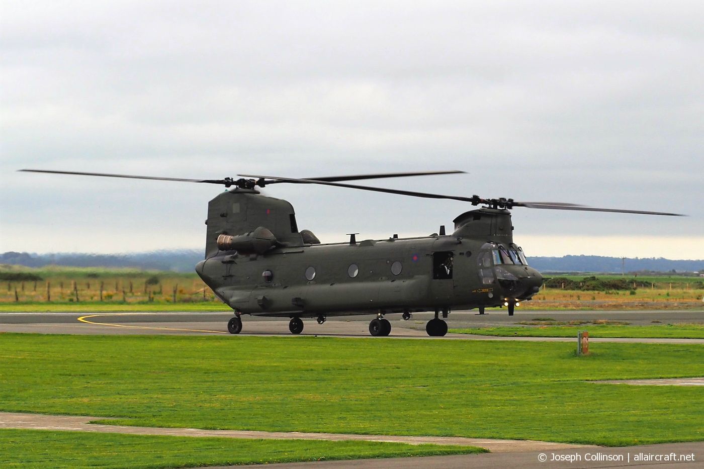 ZA712 · Boeing Vertol Chinook HC.2 · (EGCK)
