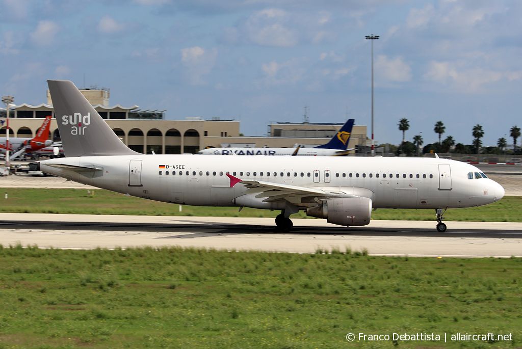 D-ASEE (4953) 2011 Airbus A320-214