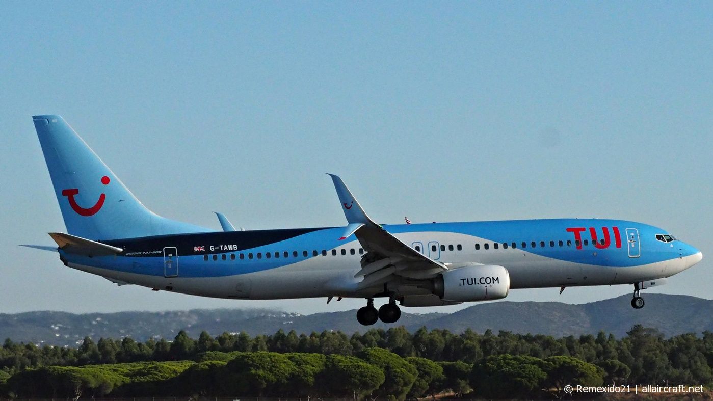 G-TAWB (37242) 2012 Boeing 737-8K5 WL