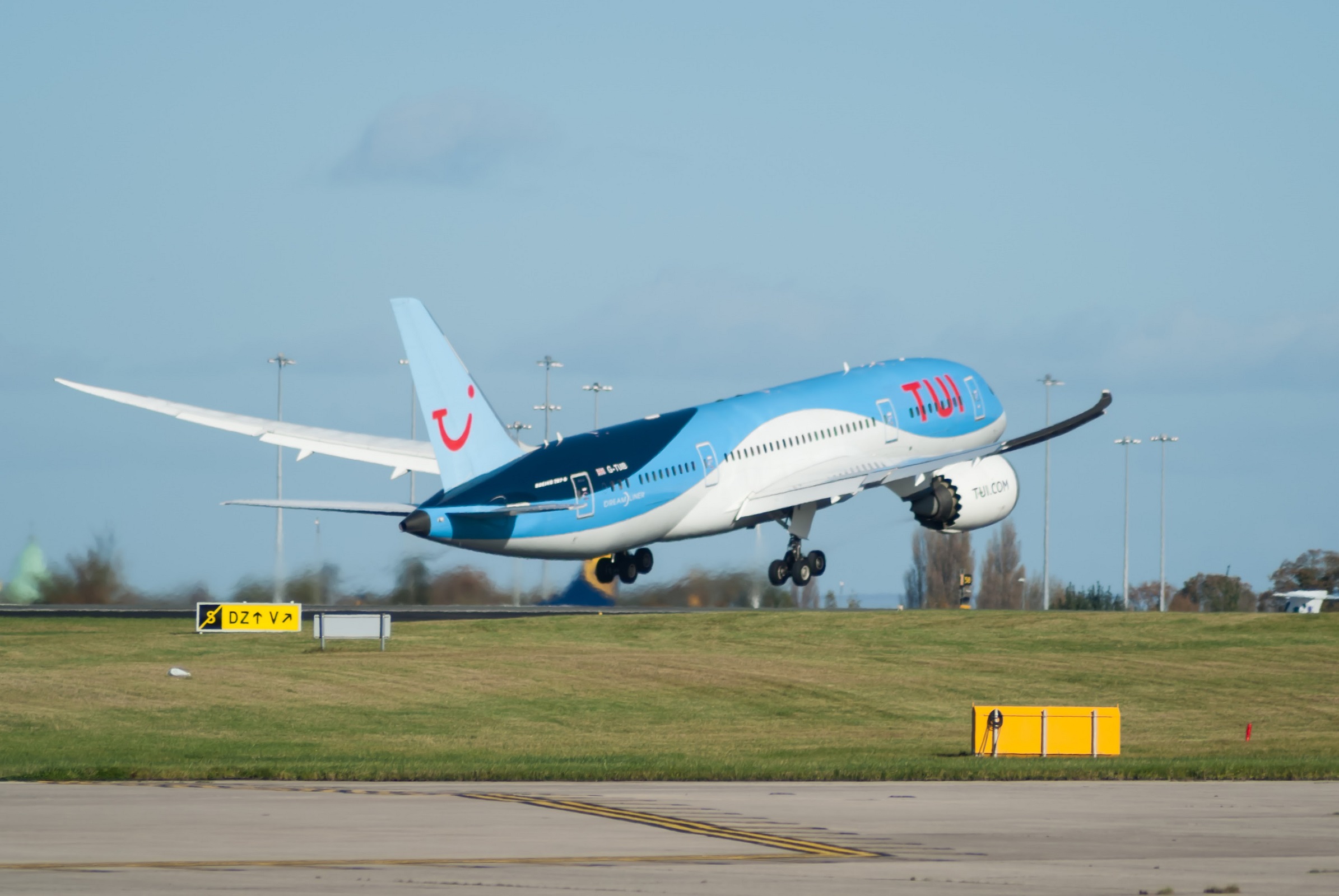 G-TUIB (34423) 2013 Boeing 787-8 Dreamliner