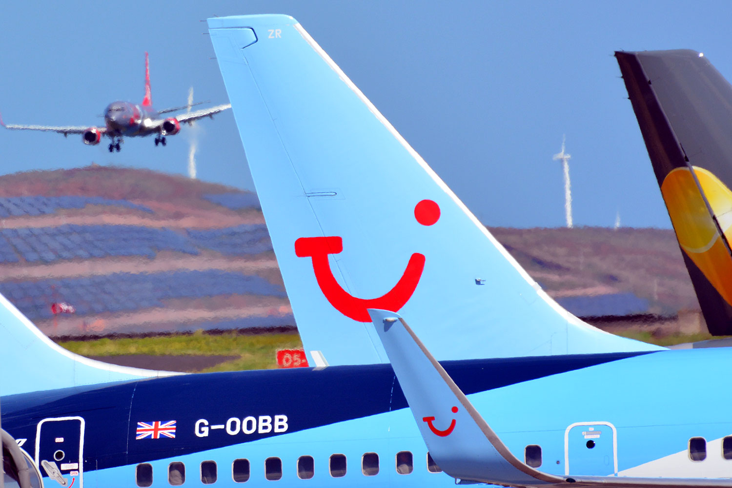 G-OOBB · Boeing 757-28A · (FNC / LPMA)
