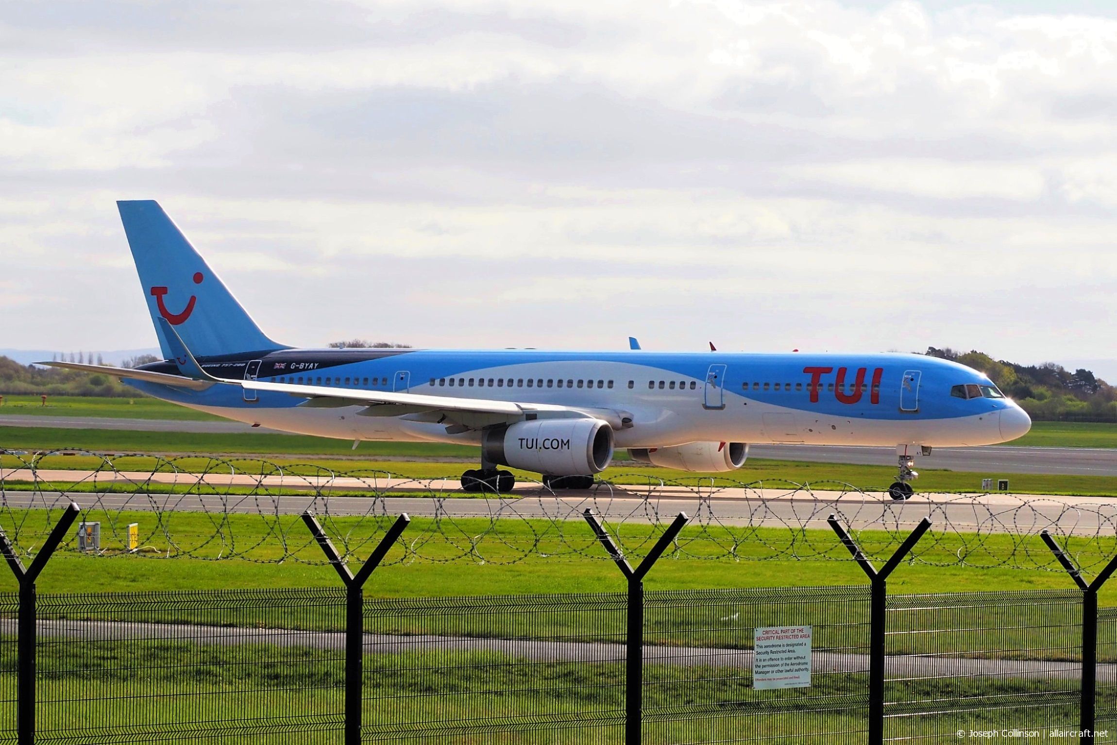 G-BYAY (28836) 1989 Boeing 757-204 WL