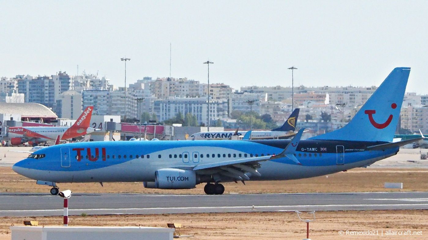 G-TAWC (39922) 2012 Boeing 737-8K5(WL)