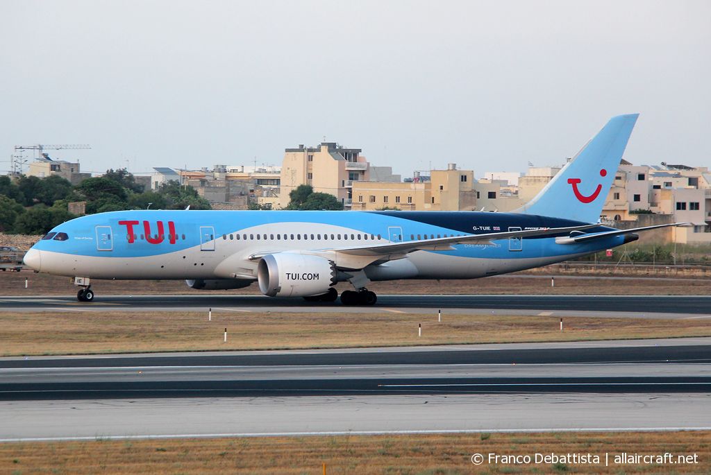 G-TUIE · Boeing 787-8 Dreamliner · (MLA / LMML)