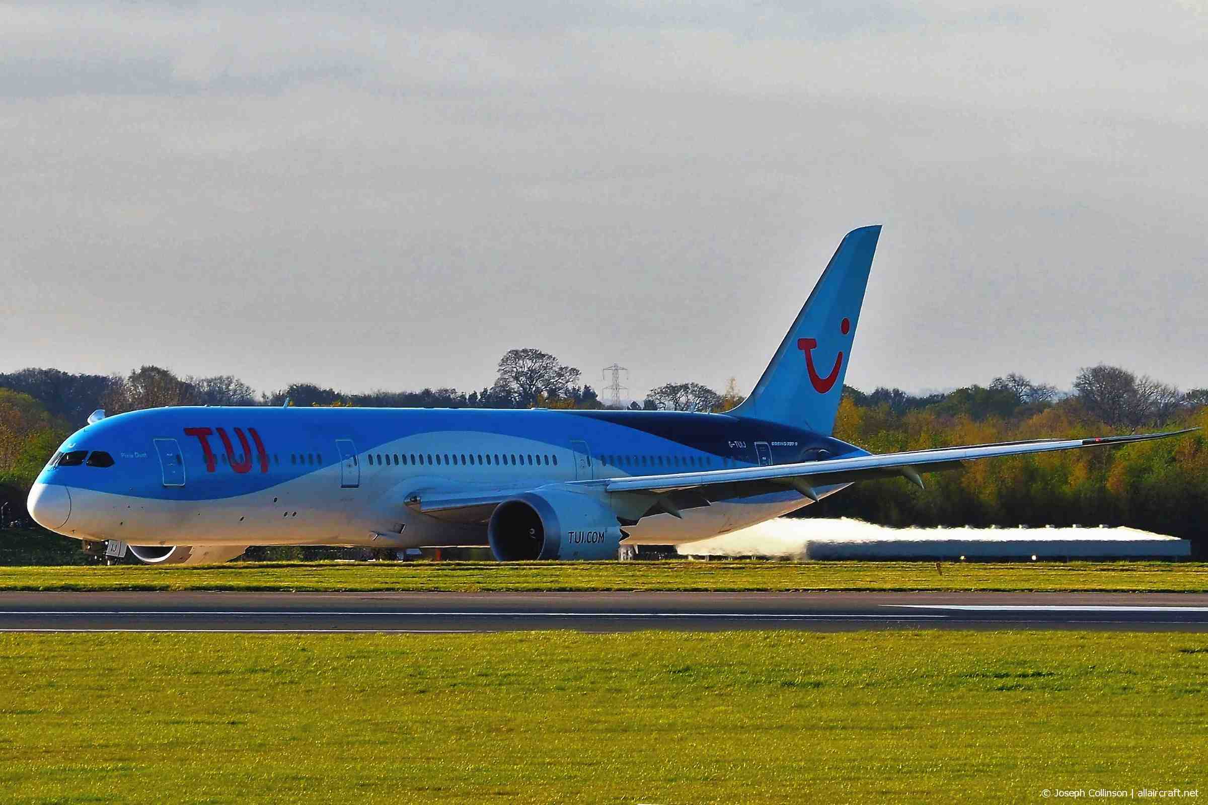 G-TUIJ (44578) 2016 Boeing 787-9 Dreamliner