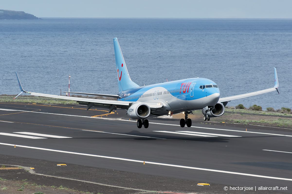 G-TAWH · Boeing 737-8K5(WL) · (SPC / GCLA)