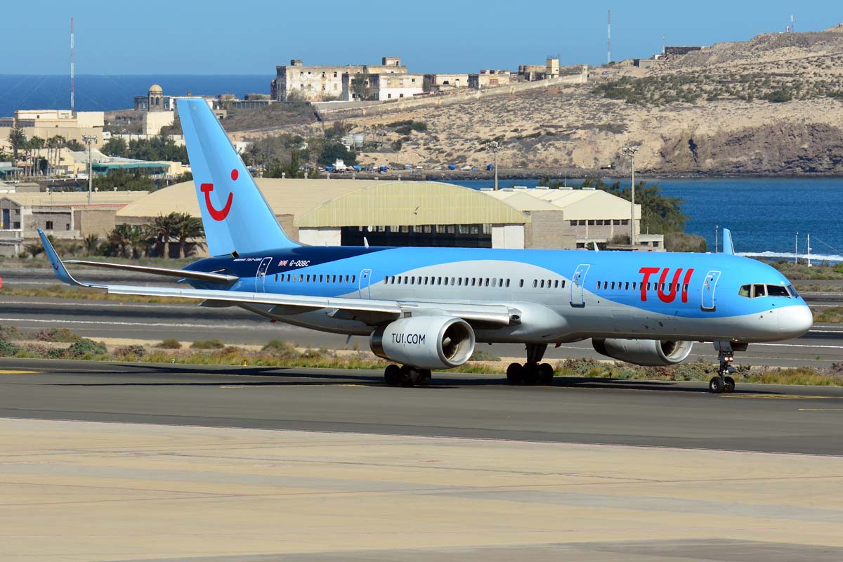 G-OOBC (33098) 2003 Boeing 757-28A WL