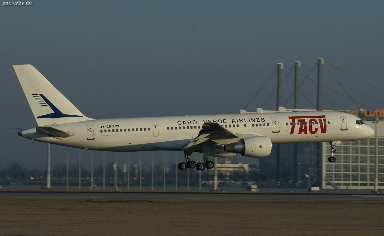 D4-CBG (27599) 1996 Boeing 757-2Q8